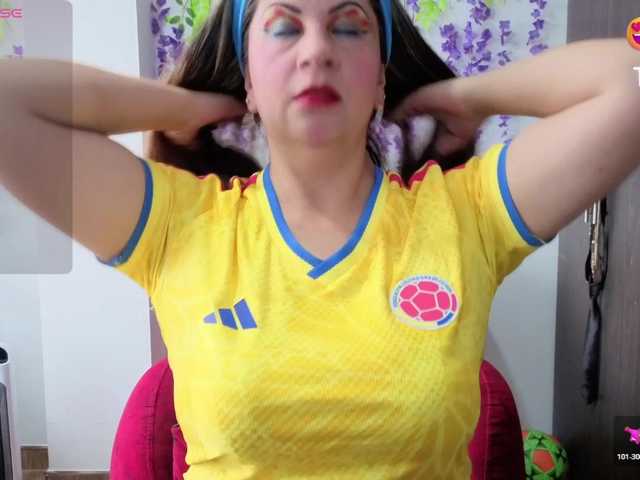 Mmmcutemm live cam on BongaCams