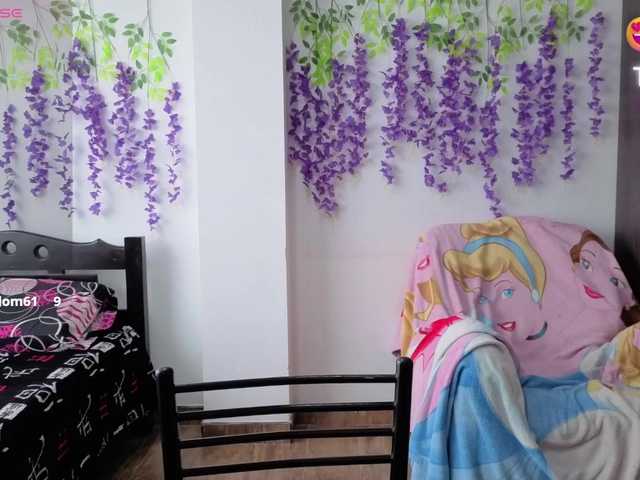 Mmmcutemm live cam on BongaCams