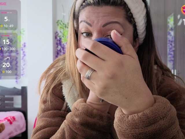 Mmmcutemm's BongaCams show and profile