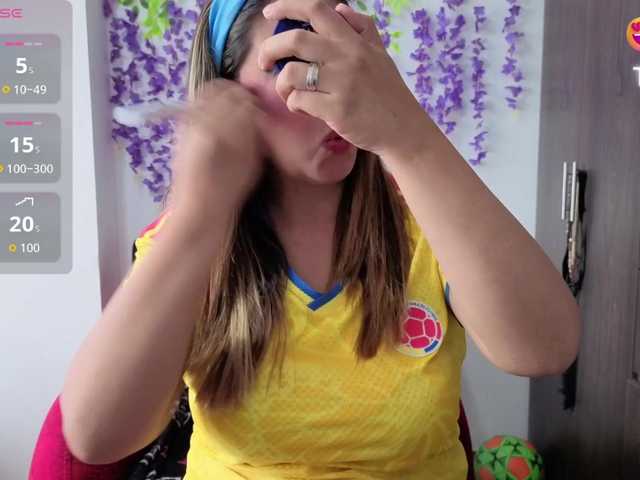 Mmmcutemm live cam on BongaCams