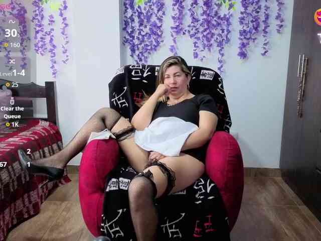 Mmmcutemm webcam