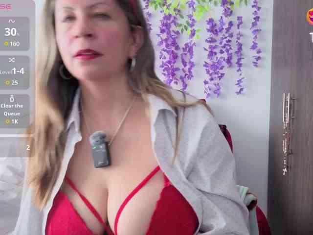 Mmmcutemm Live Webcam on BongaCams