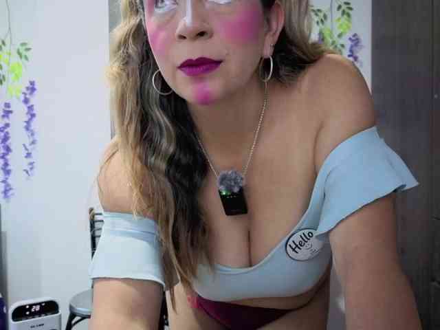 Mmmcutemm webcam