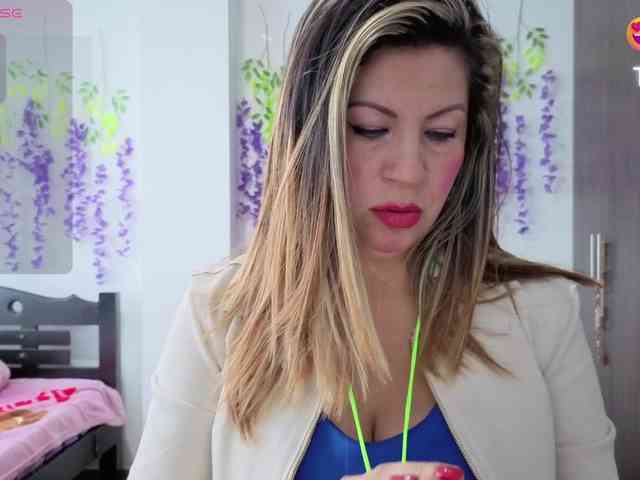 Mmmcutemm webcam