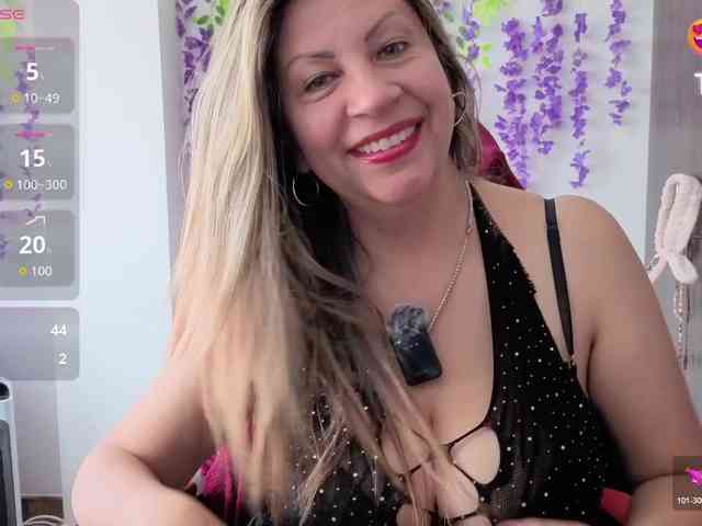 Mmmcutemm webcam