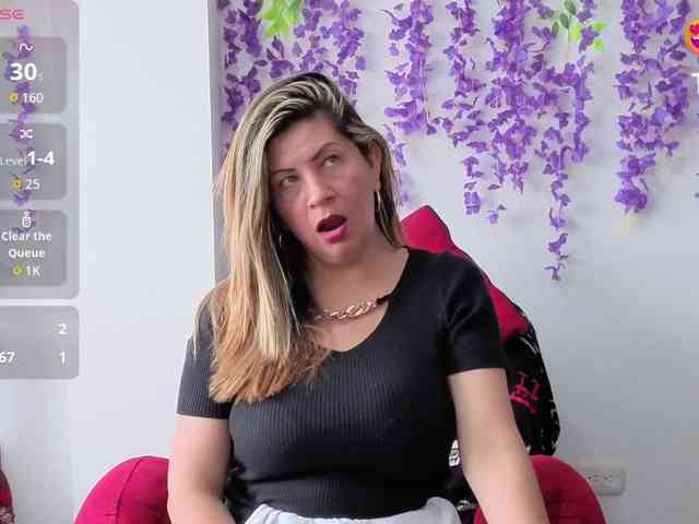 Mmmcutemm webcam
