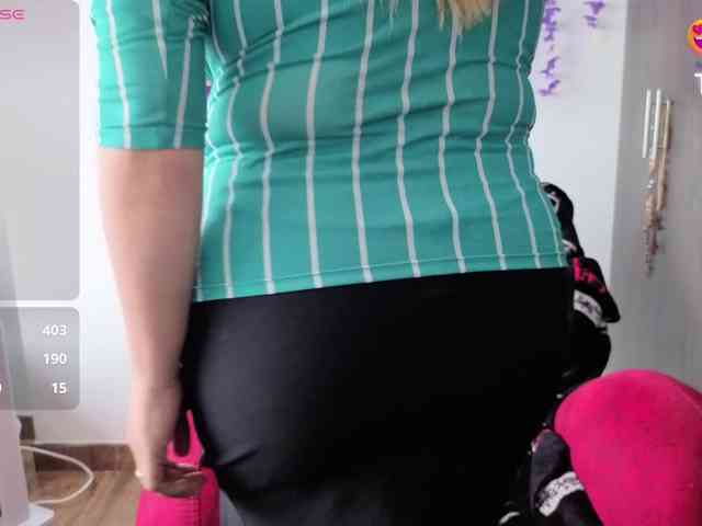 Mmmcutemm webcam