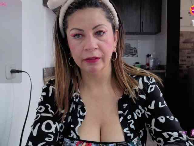 Mmmcutemm webcam