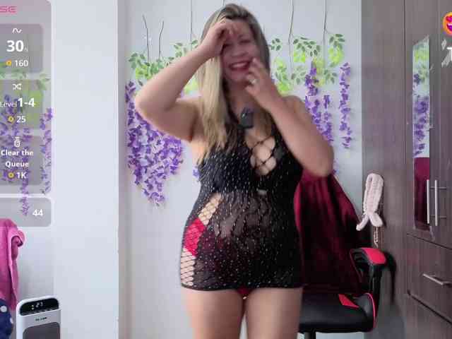 Mmmcutemm webcam