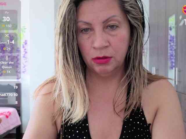 Mmmcutemm webcam