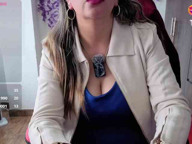 Mmmcutemm webcam