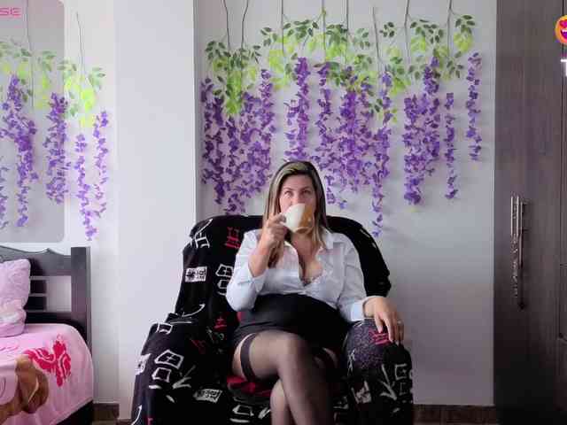 Modelo: Mmmcutemm