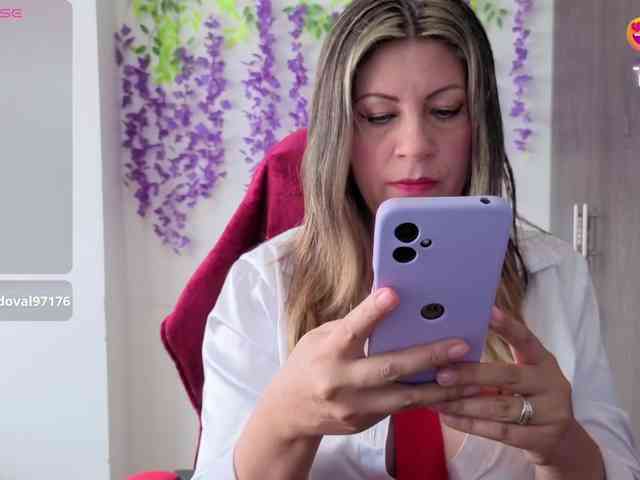 Mmmcutemm webcam