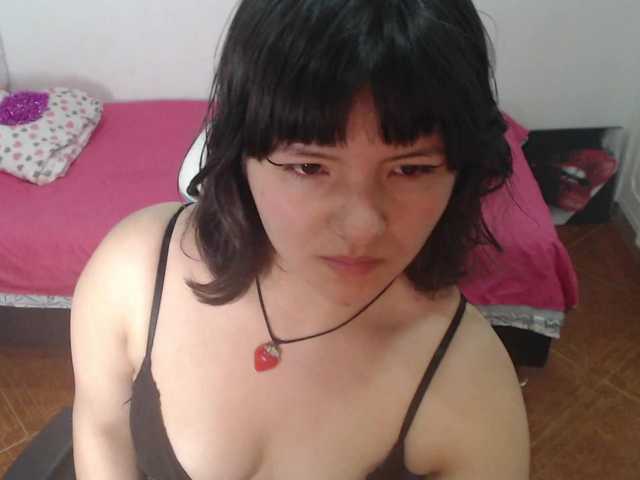 alissamorrison live cam on BongaCams