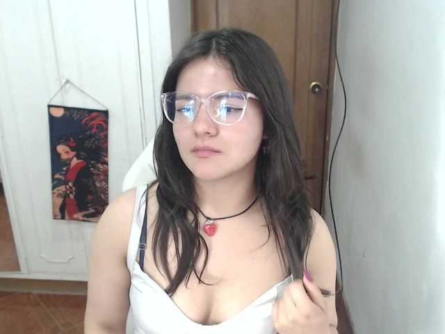 alissamorrison live cam on BongaCams