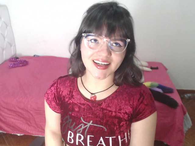 alissamorrison live cam on BongaCams