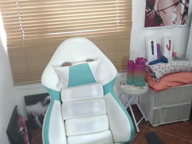 alissamorrison live cam on BongaCams