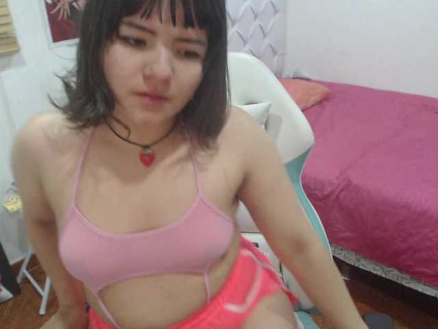 alissamorrison live cam on BongaCams