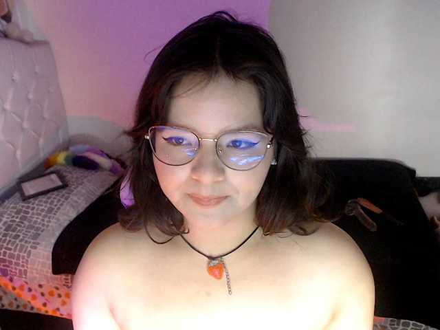 alissamorrison live cam on BongaCams