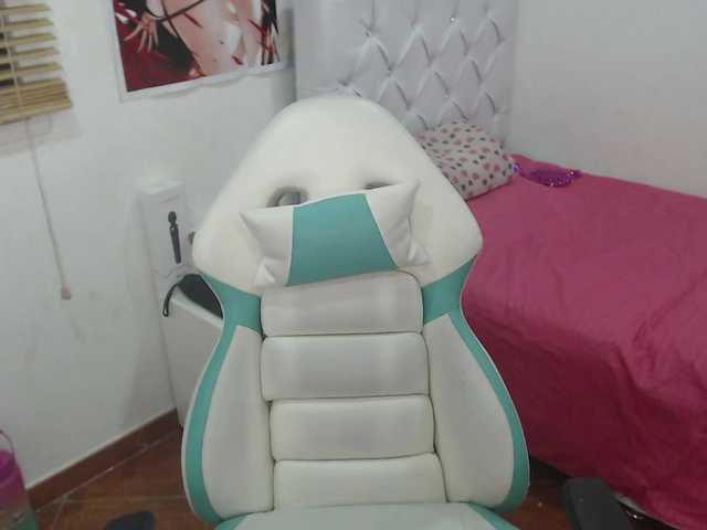 alissamorrison live cam on BongaCams