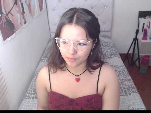alissamorrison live cam on BongaCams