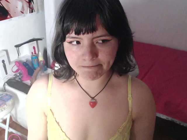 alissamorrison live cam on BongaCams