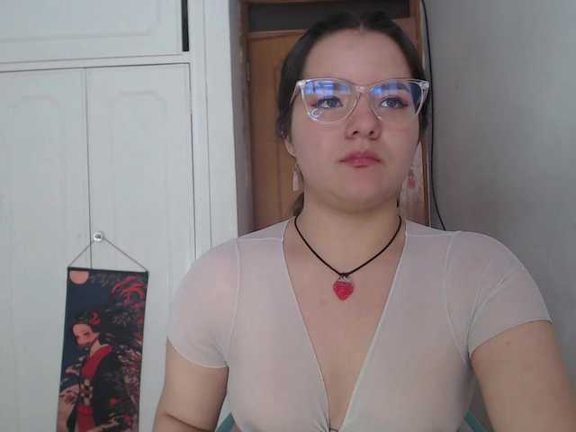 alissamorrison live cam on BongaCams