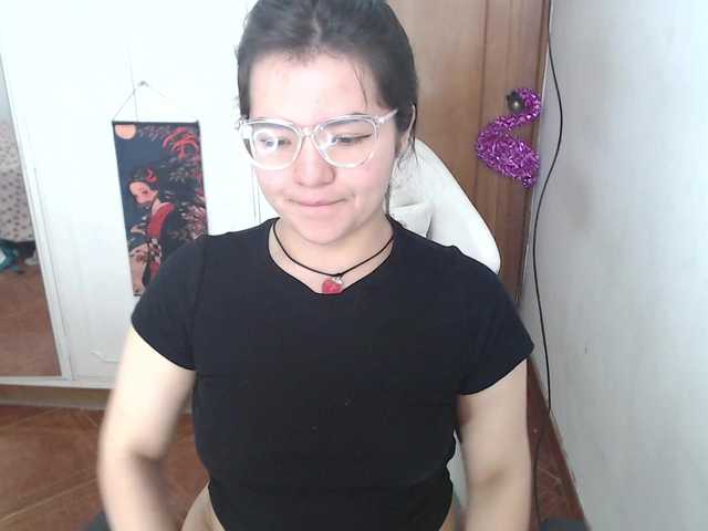 alissamorrison live cam on BongaCams