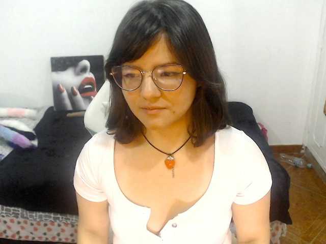 alissamorrison live cam on BongaCams