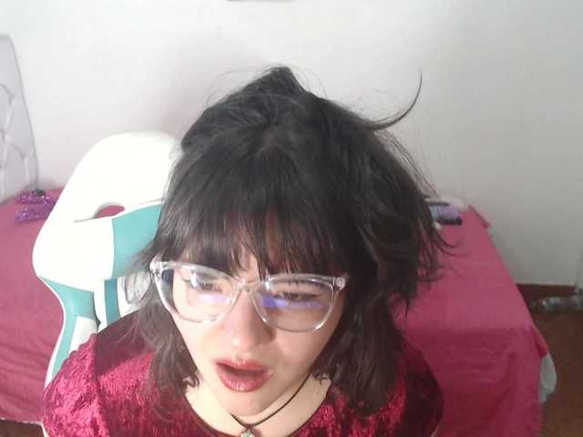 alissamorrison live cam on BongaCams