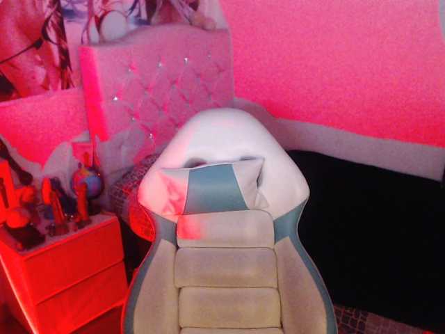 alissamorrison live cam on BongaCams