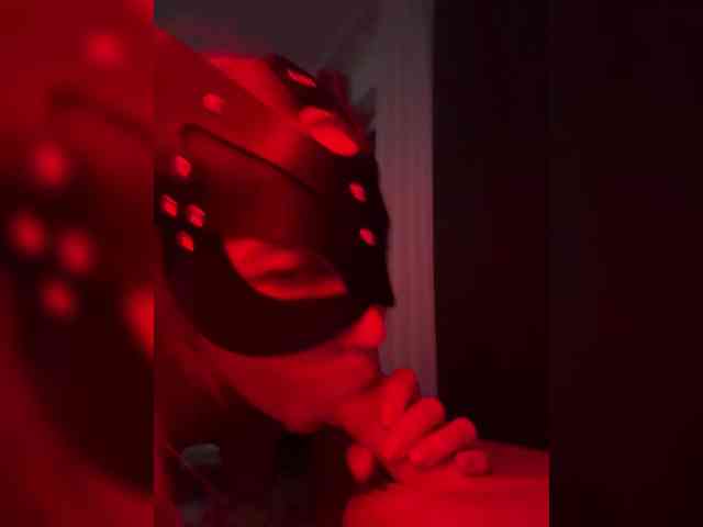Poshliy-3ayac webcam