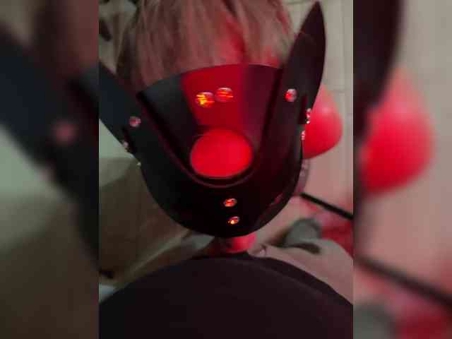 Poshliy-3ayac webcam