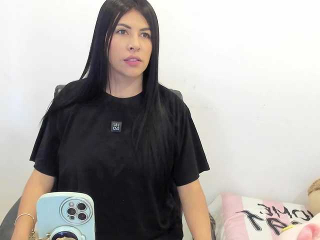 Alanna-atm live cam on BongaCams