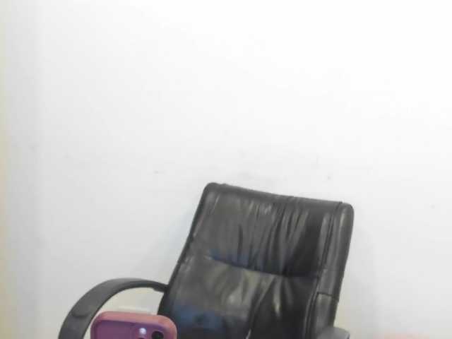 Alanna-atm live cam on BongaCams