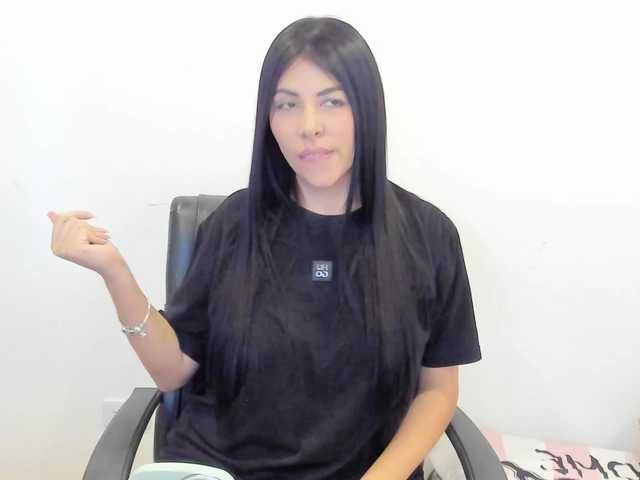 Alanna-atm live cam on BongaCams