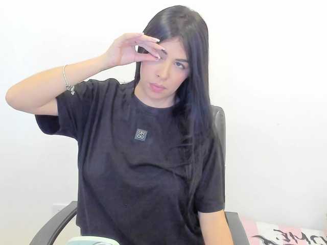 Alanna-atm live cam on BongaCams
