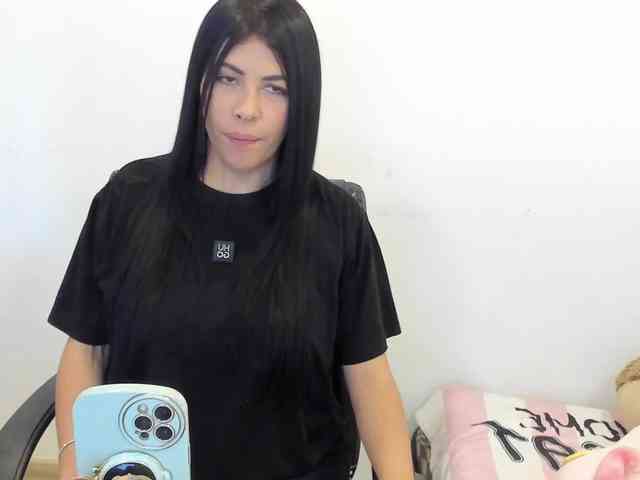 Modella: Alanna-atm