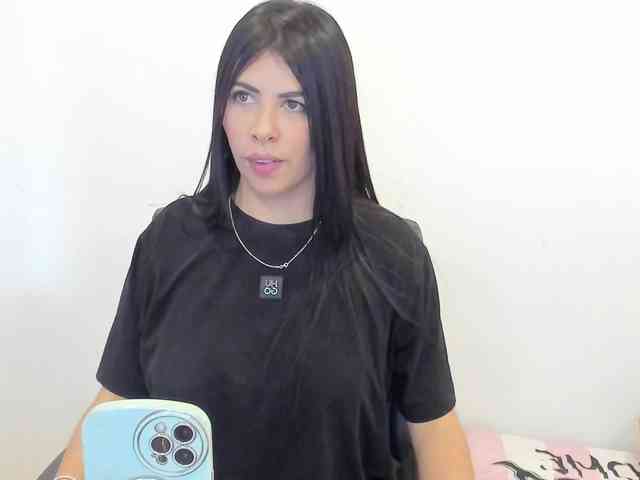 Modella: Alanna-atm