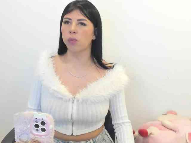 Modella: Alanna-atm