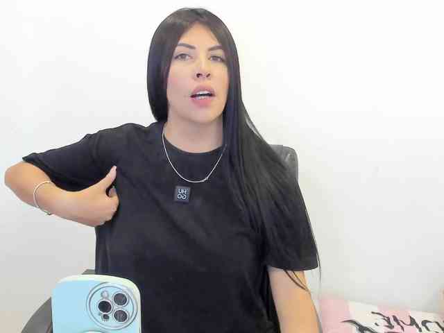 Modella: Alanna-atm