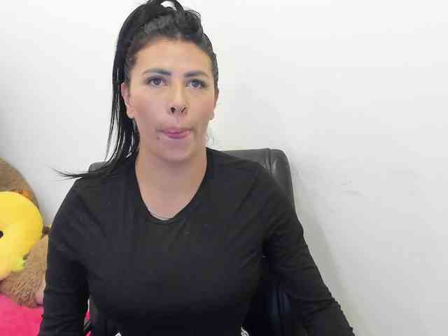 Alanna-atm webcam