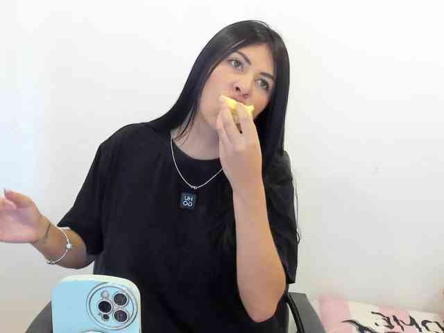 Modella: Alanna-atm