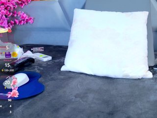 YesyHills Porn Show