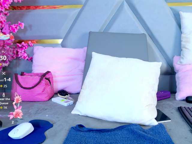 YesyHills live cam preview