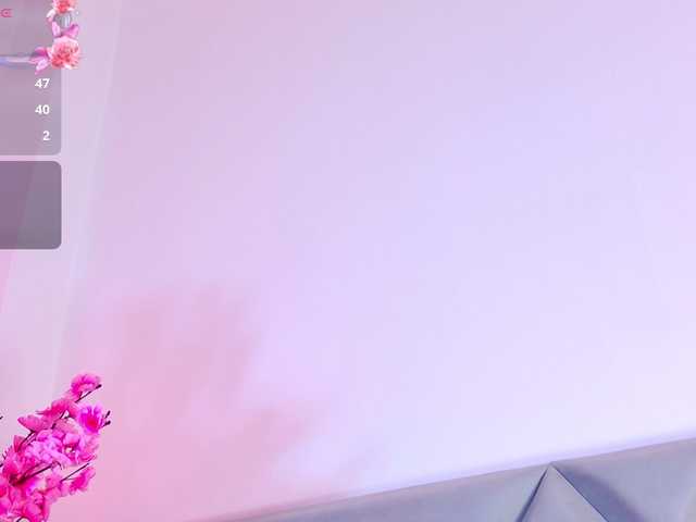 YesyHills live cam on BongaCams