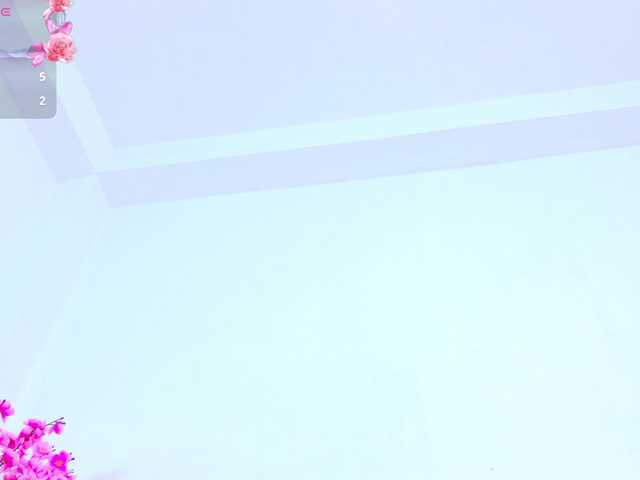 YesyHills live cam on BongaCams