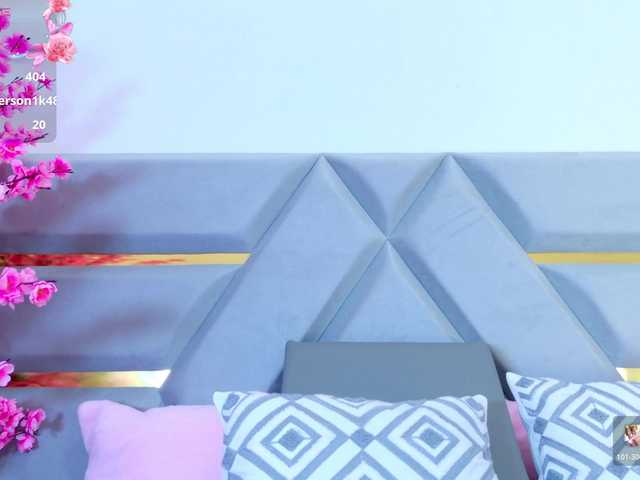 YesyHills live cam on BongaCams