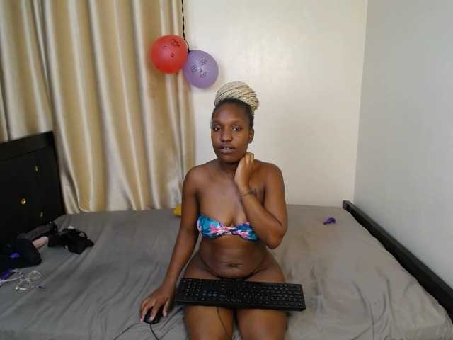 Londonbliss live cam on BongaCams
