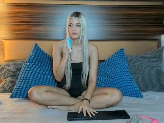 EmilyEclair live cam on BongaCams